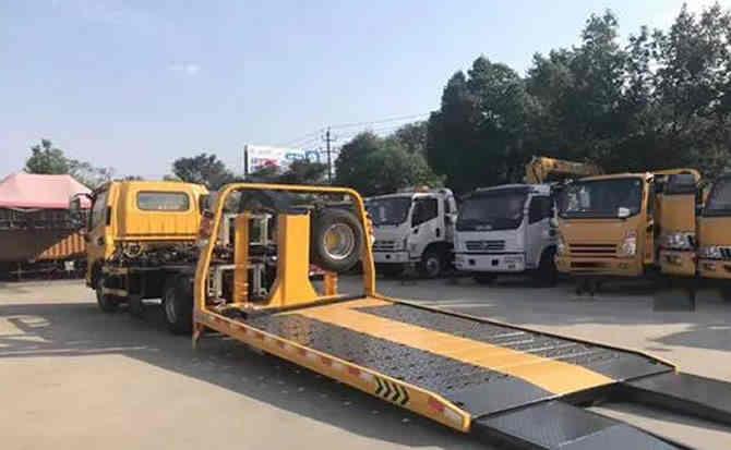 白水汽车中途维修案例